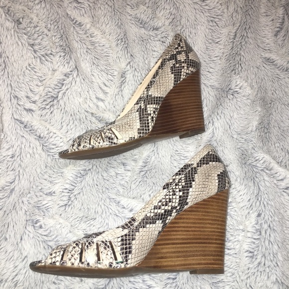 Calvin Klein Python Wedge - Picture 4 of 8